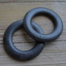 houten ring zwart