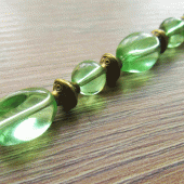 groene-glaskralen-idee-voor-sieraden-maken