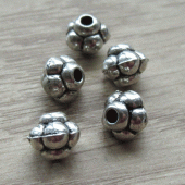Metalen kraaltje bolletjes